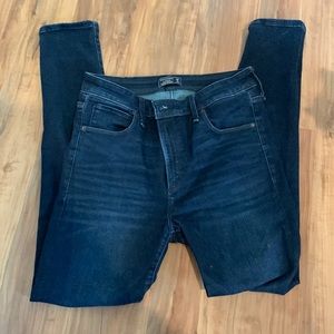 Abercrombie womens dark wash skinny jeans